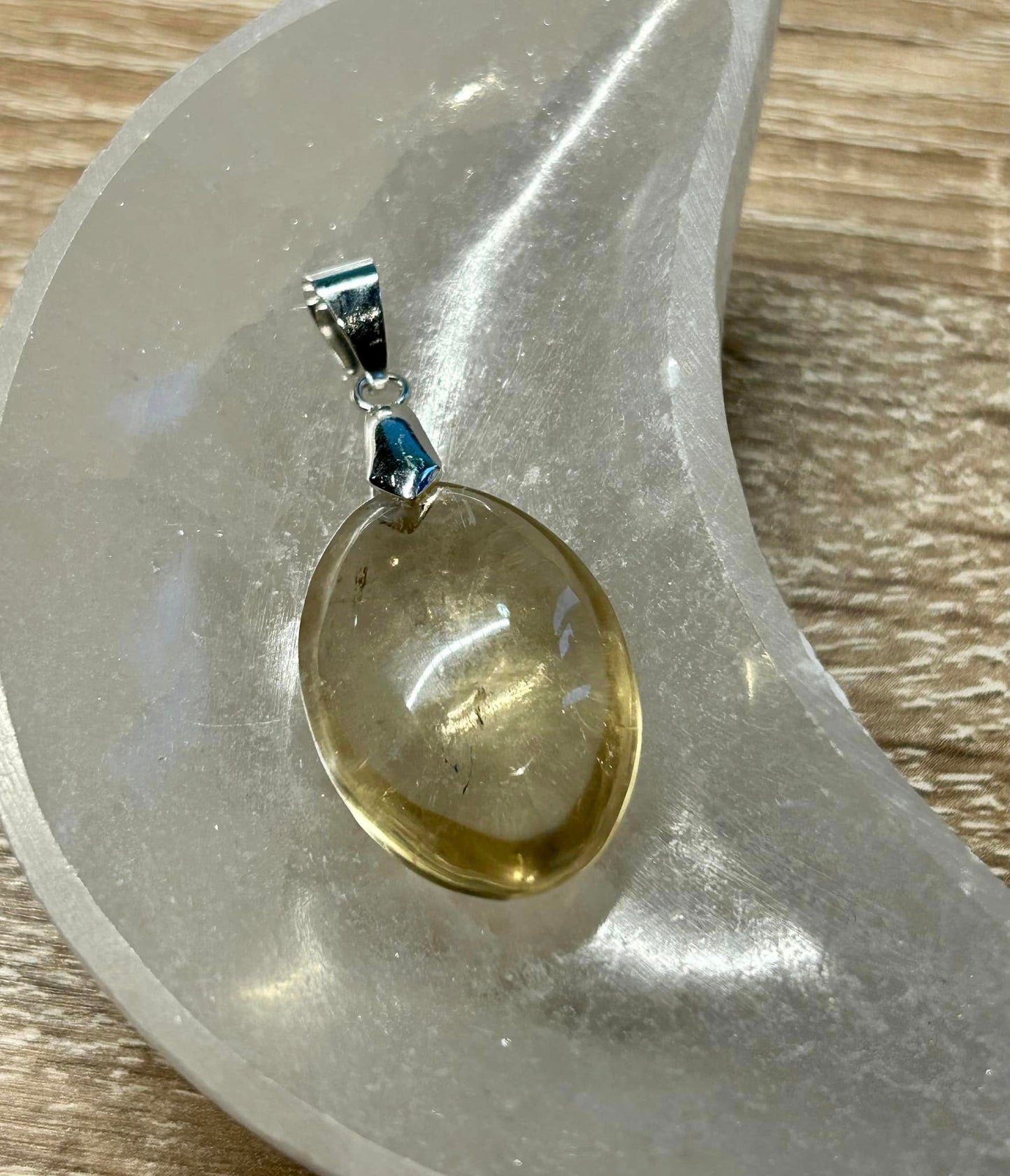 Pendentif de citrine naturelle - bélière en argent 925