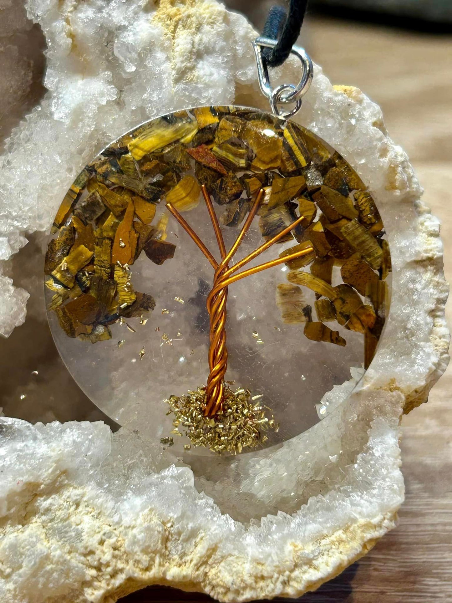 Pendentif orgonite œil de tigre