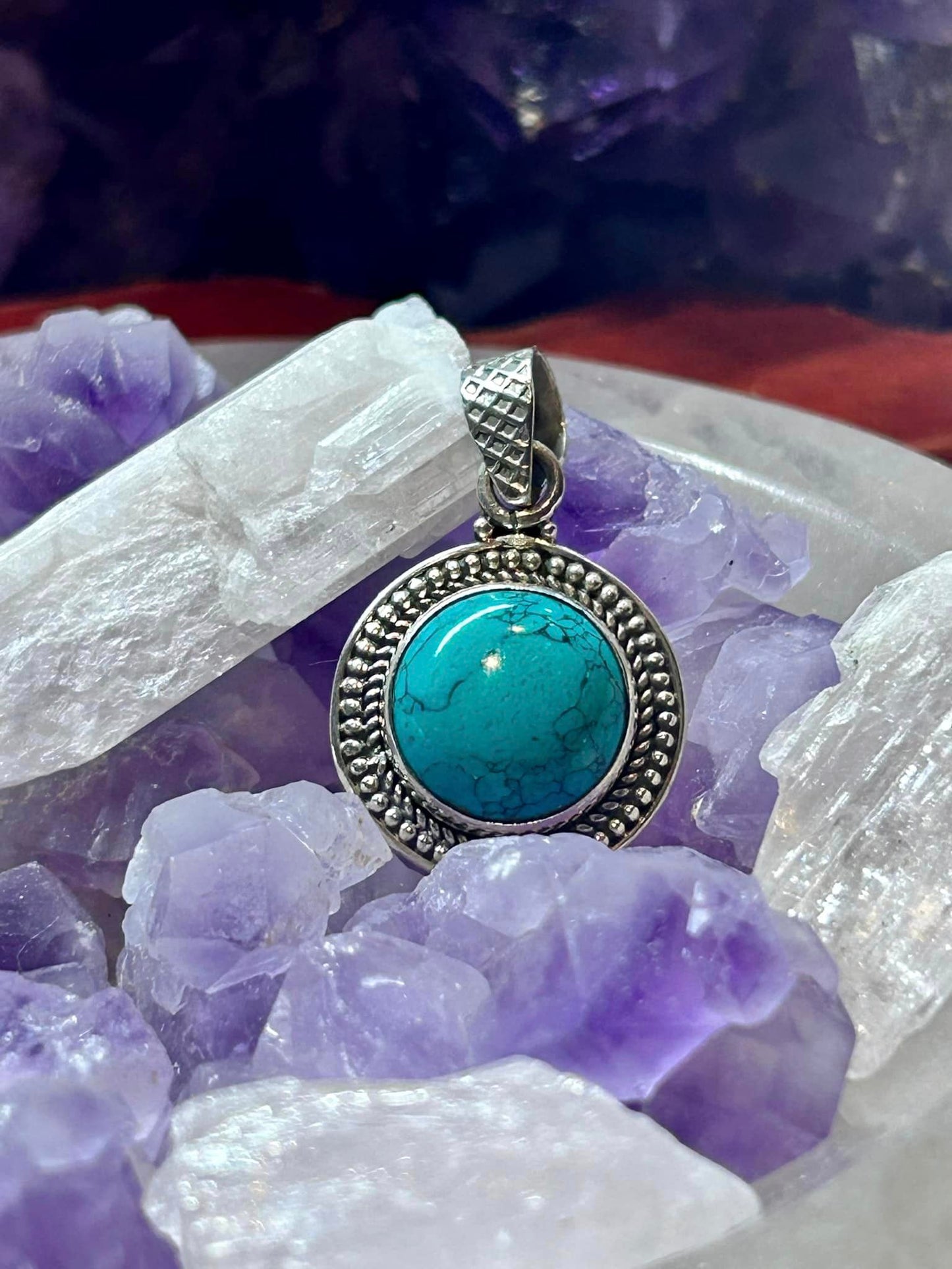 Pendentif en turquoise stabilisée en argent 925