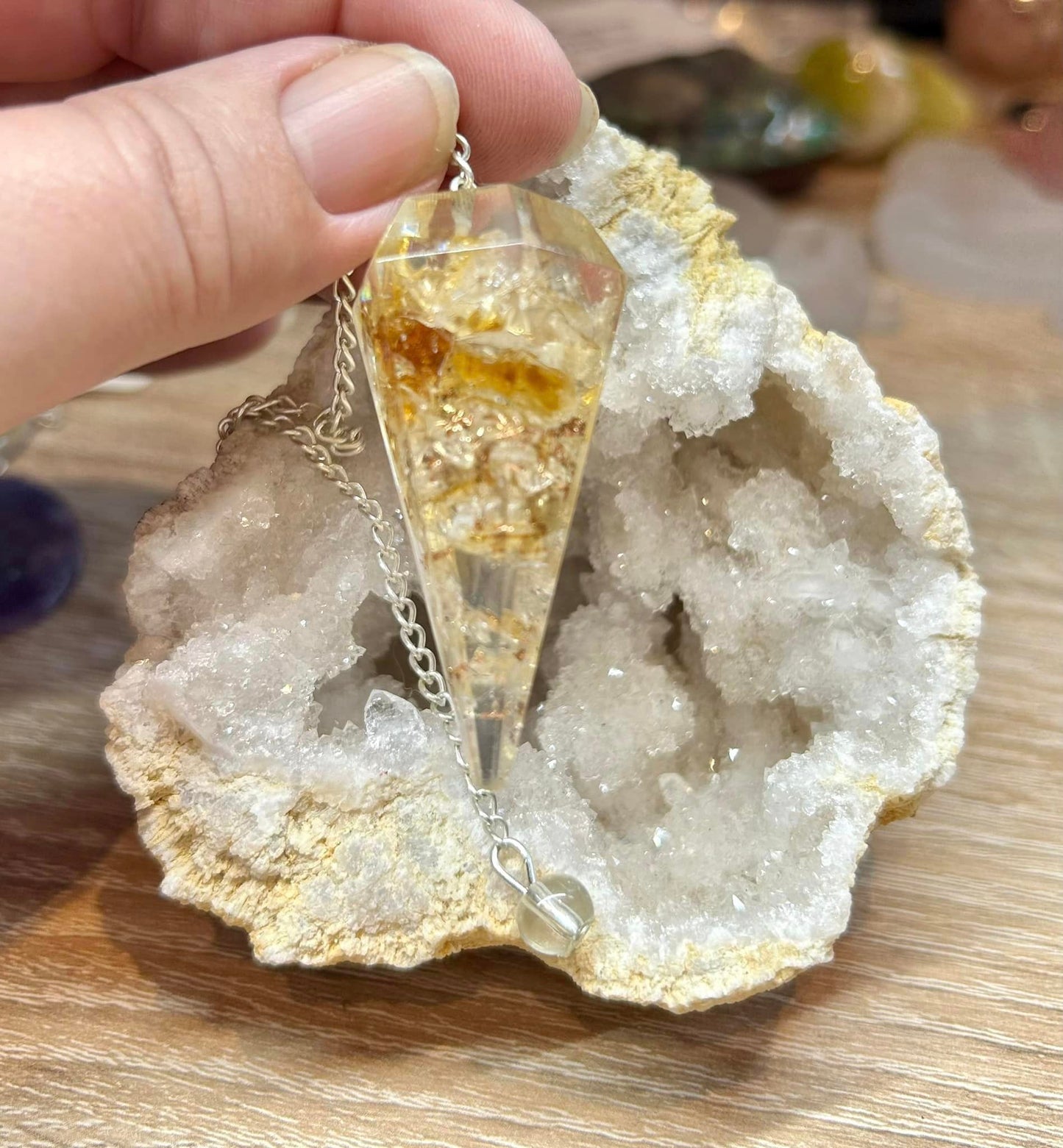 Pendule en orgonite citrine