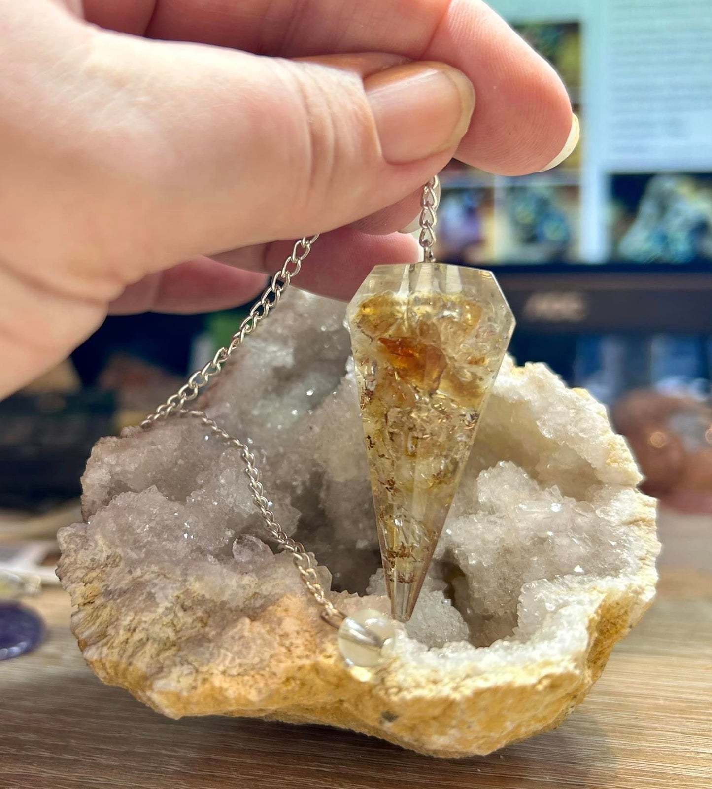 Pendule en orgonite citrine