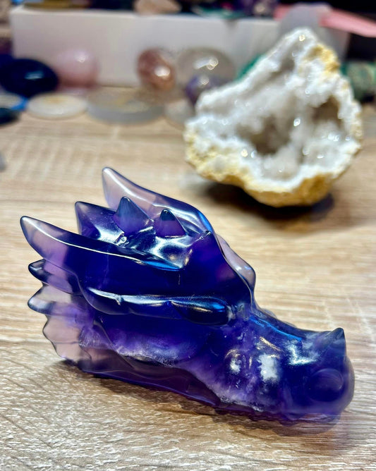 Tête de dragon en fluorine violette